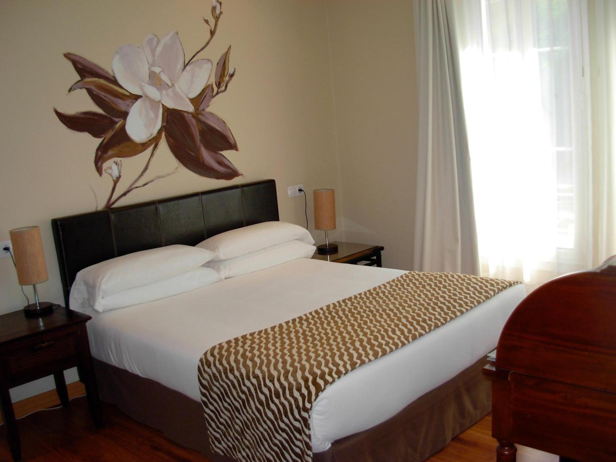 Hotel El Jardin De Eugenia Ribadesella Esterno foto
